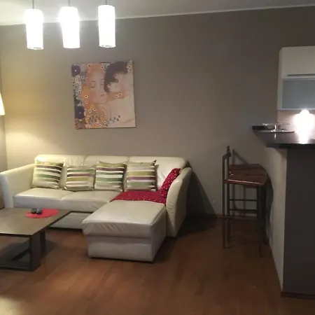 Main Street - Atelier Apartment *
